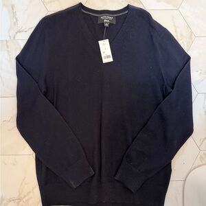 NWT Banana Republic Men's Italian Merino Wool Navy V-Neck Sweater